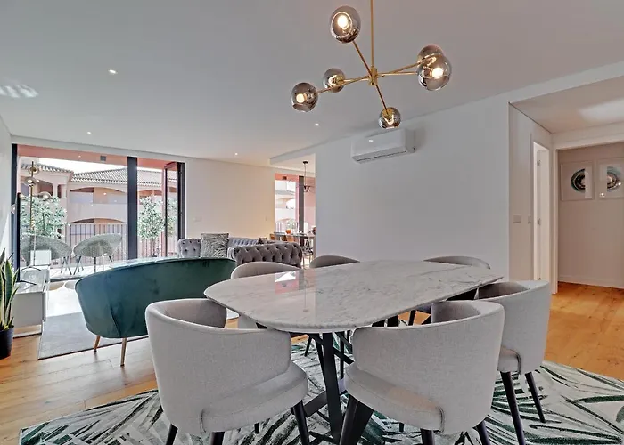 Dubai * فيلامورا