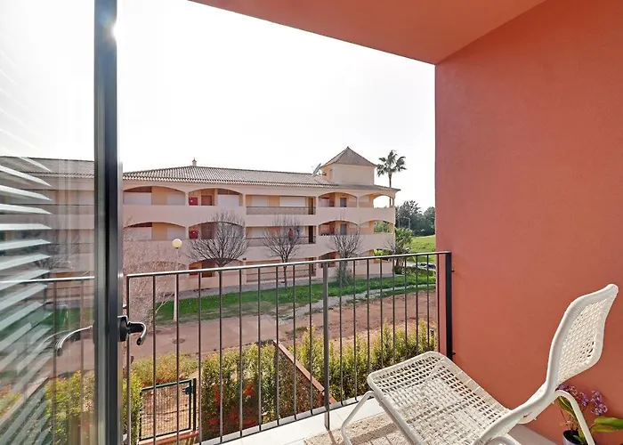 Dubai * فيلامورا