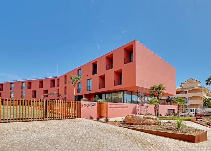 Dubai * فيلامورا