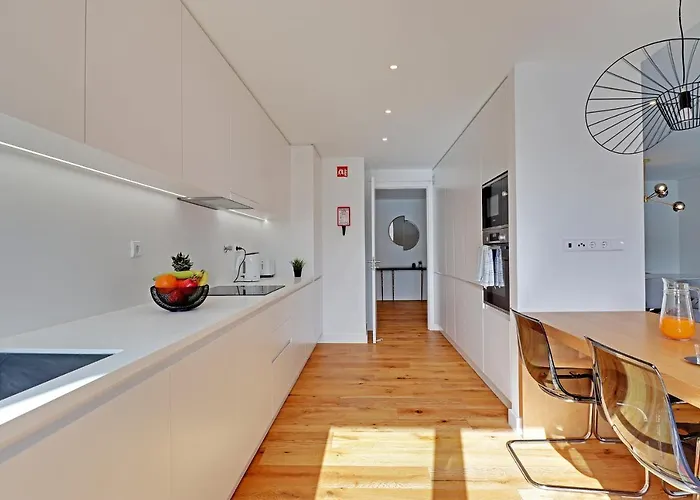 Dubai * فيلامورا